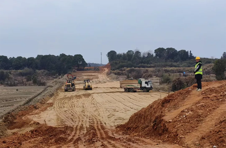 贛江新區(qū)云翔大道建設(shè)進(jìn)展：分秒必爭(zhēng)沖刺通車目標(biāo) | 南昌市政建設(shè)集團(tuán)攻堅(jiān)紀(jì)實(shí)